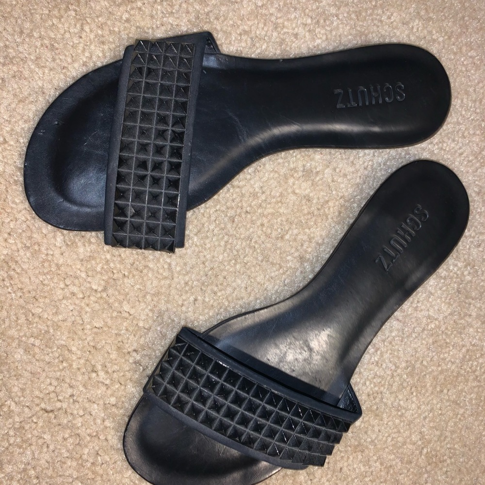 Black sandals